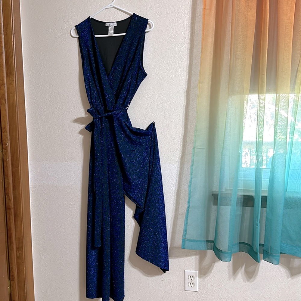 Sparkly elegant jumpsuit 2x tall! Think holiday parties!!!